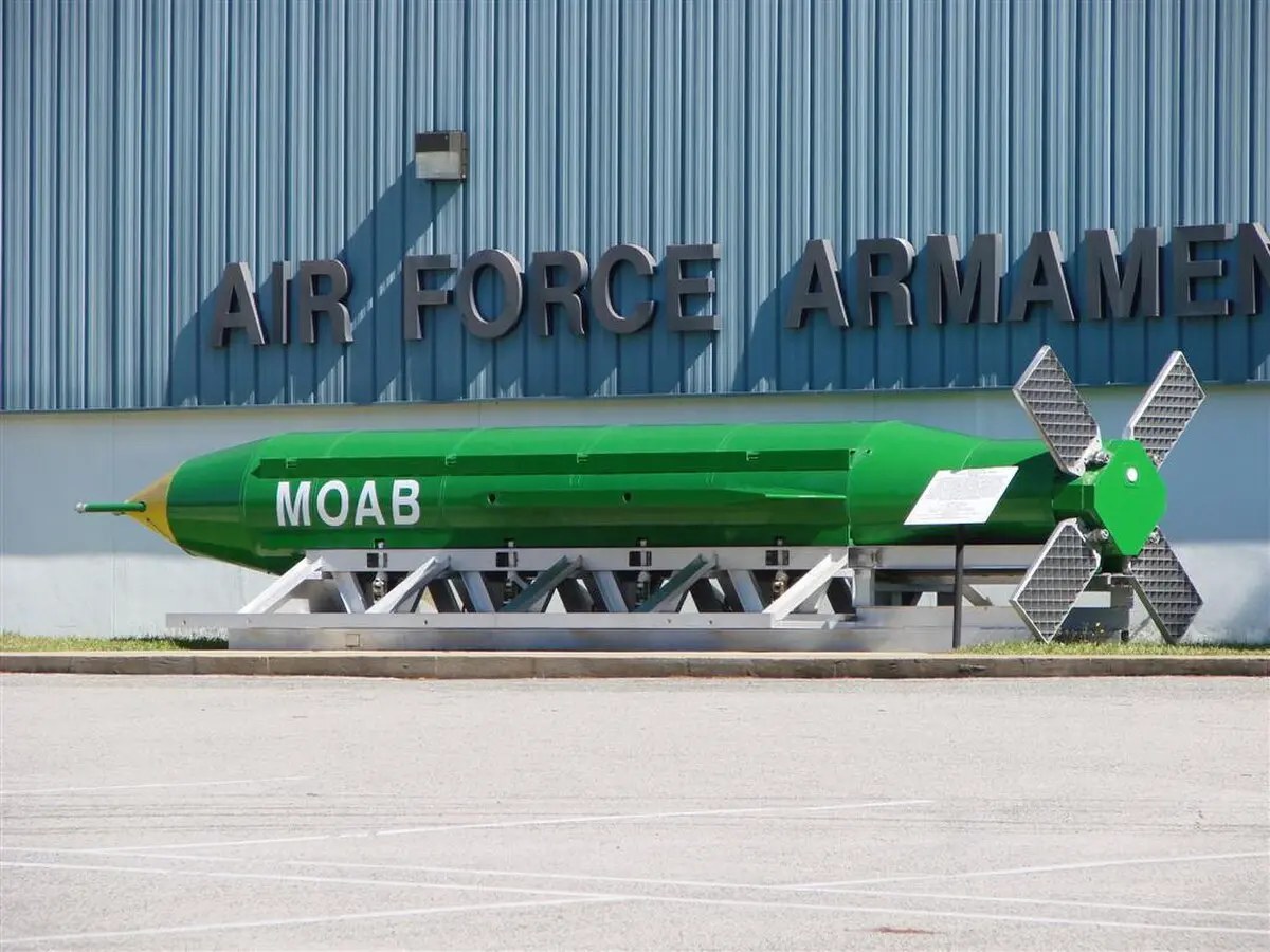 EEUU considera el uso de la bomba MOAB para atacar instalaciones…