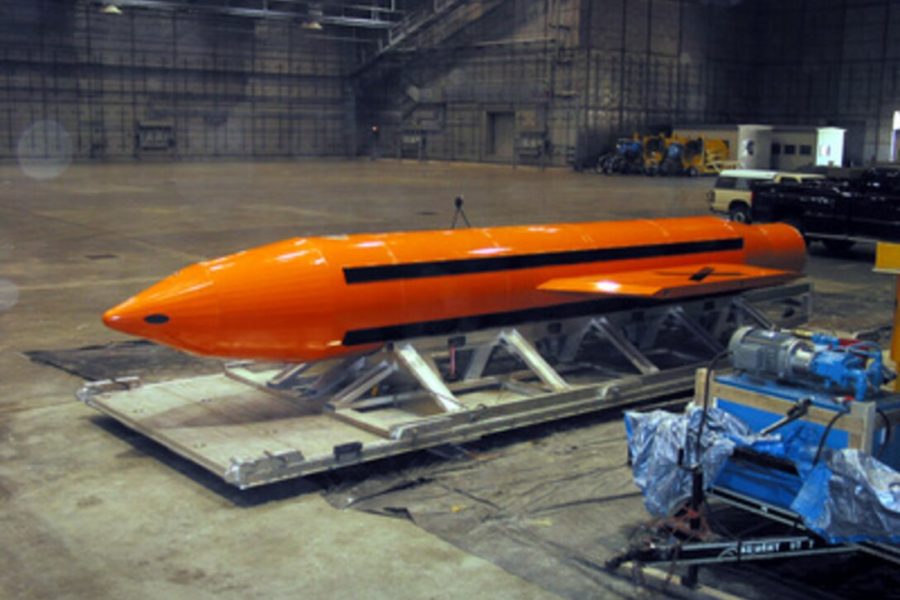 EEUU considera el uso de la bomba MOAB para atacar instalaciones…