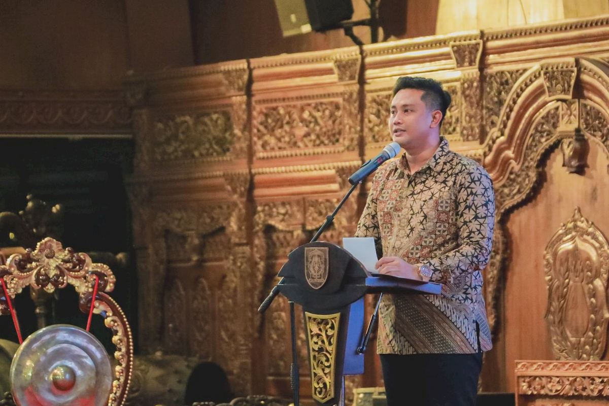Bupati Klaten Hamenang Ismoyo Ditahan KPK