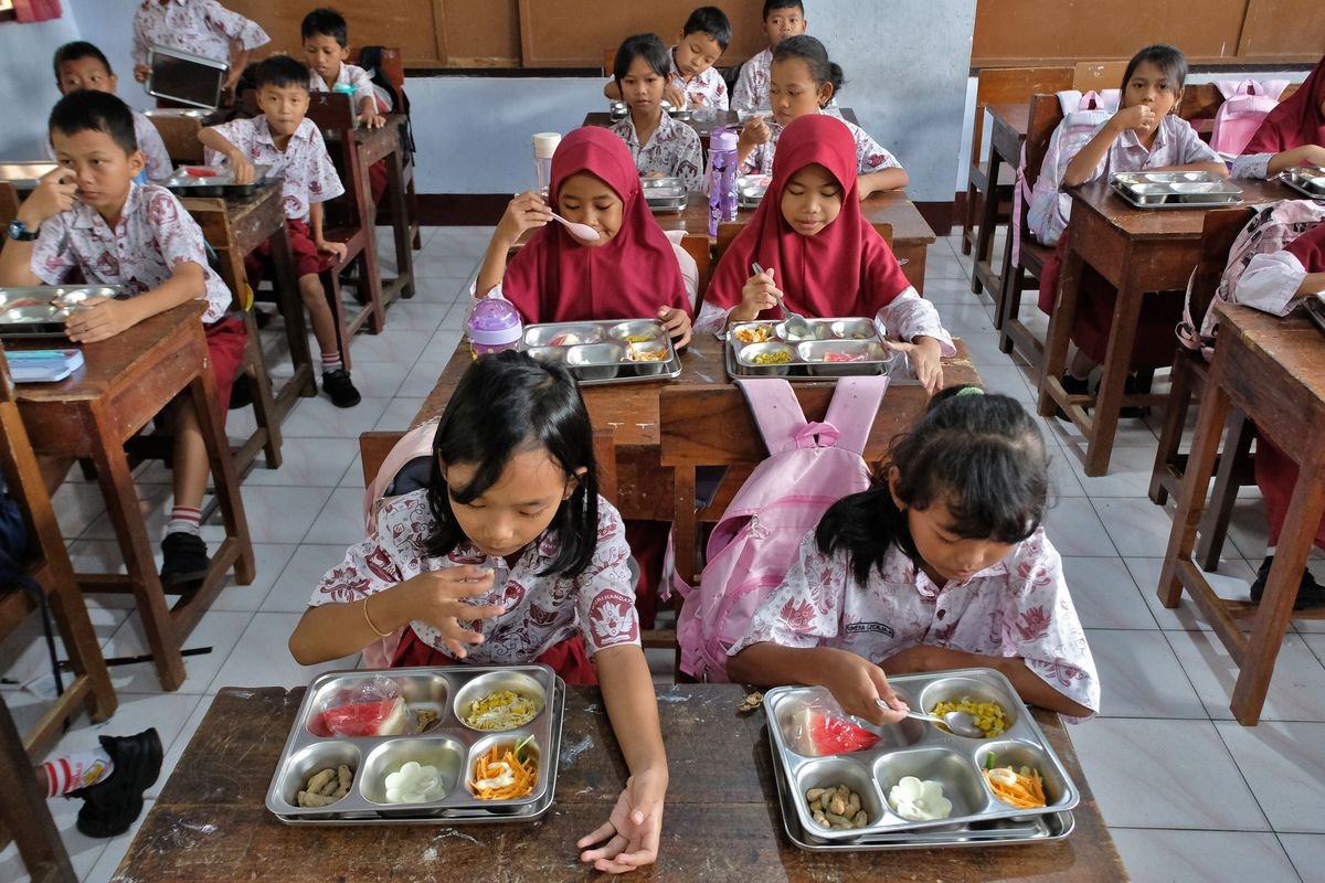 MBG-Buffetsystem: Schüler dürfen Portionen nachnehmen