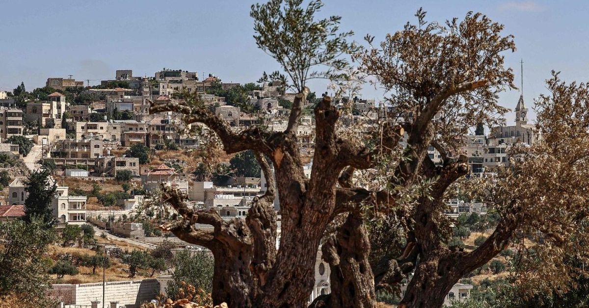 Netanyahu Closes West Bank After 5 Israelis Wounded in Hebron Shooting