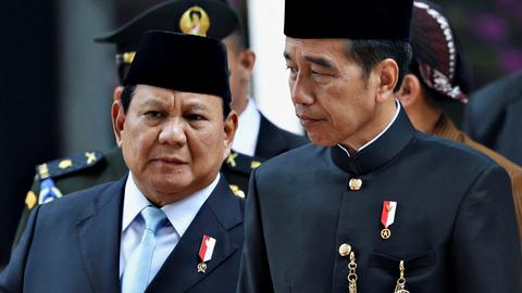 Jokowi Ucapkan Selamat Ulang Tahun ke-75 ke Prabowo
