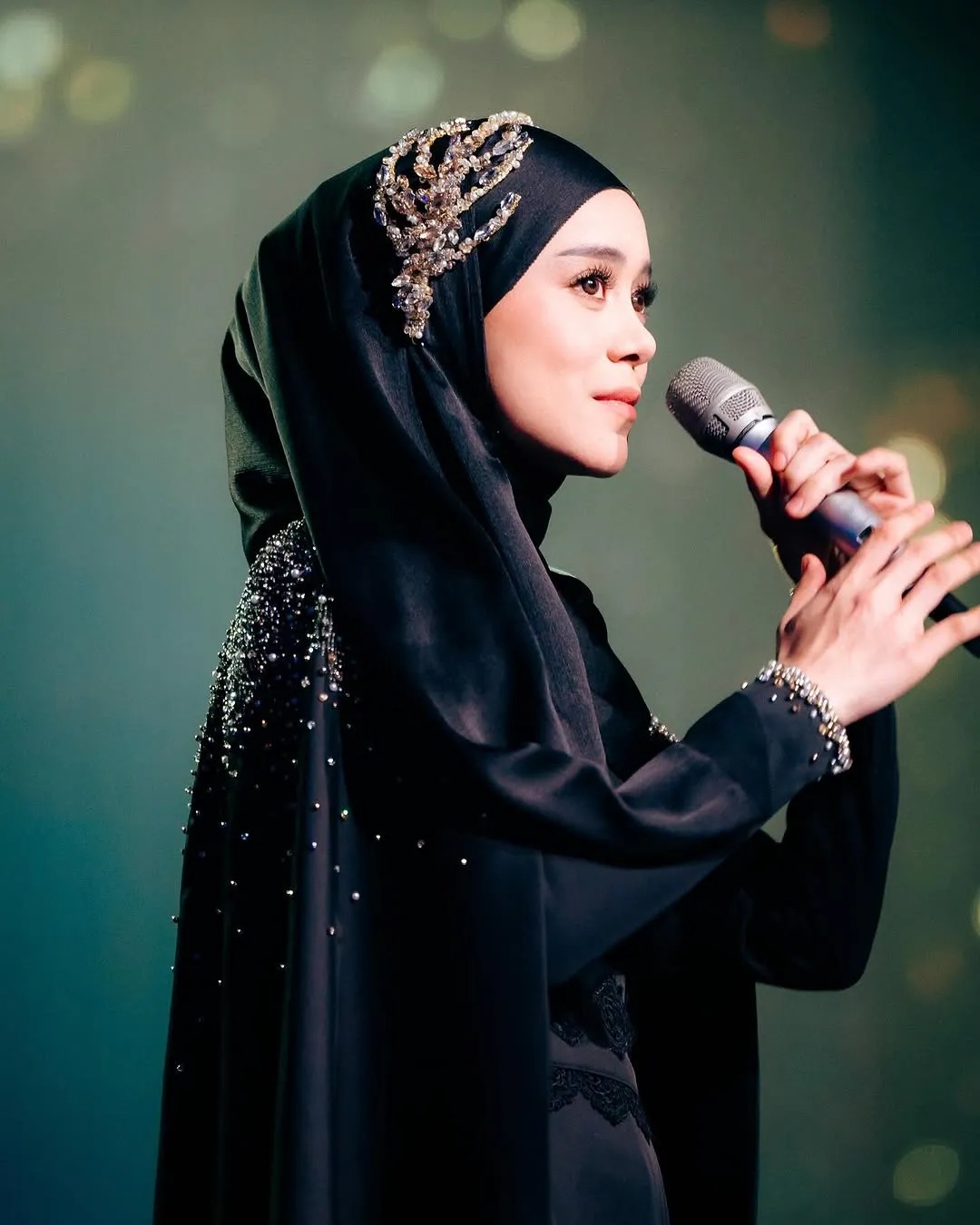 Lesti Kejora亮相Siti Nurhaliza演唱会,六万三千名观众到场