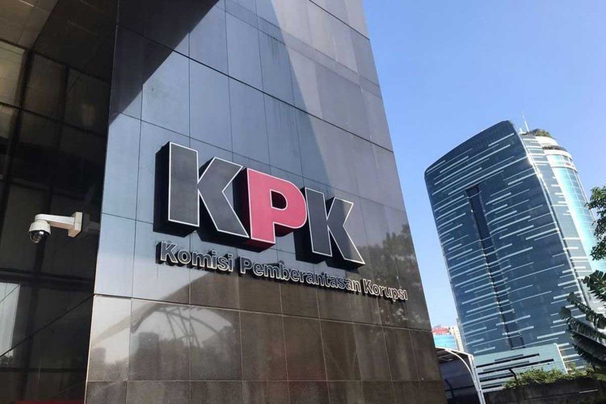 Razões pelas quais a KPK não aplicou pena de morte a corruptor do BNPB