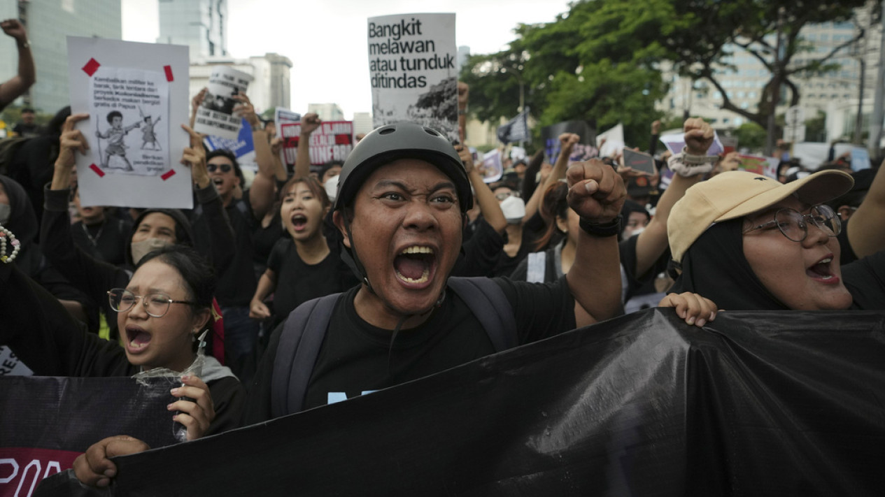 Mahasiswa Lanjut Demo ke Tugu Tani Usai Orasi 'Gagal Total'