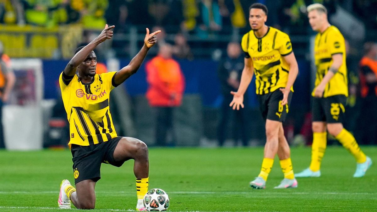 Dortmund Menang 2-1 atas Sabah, Dua Gol Guirassy