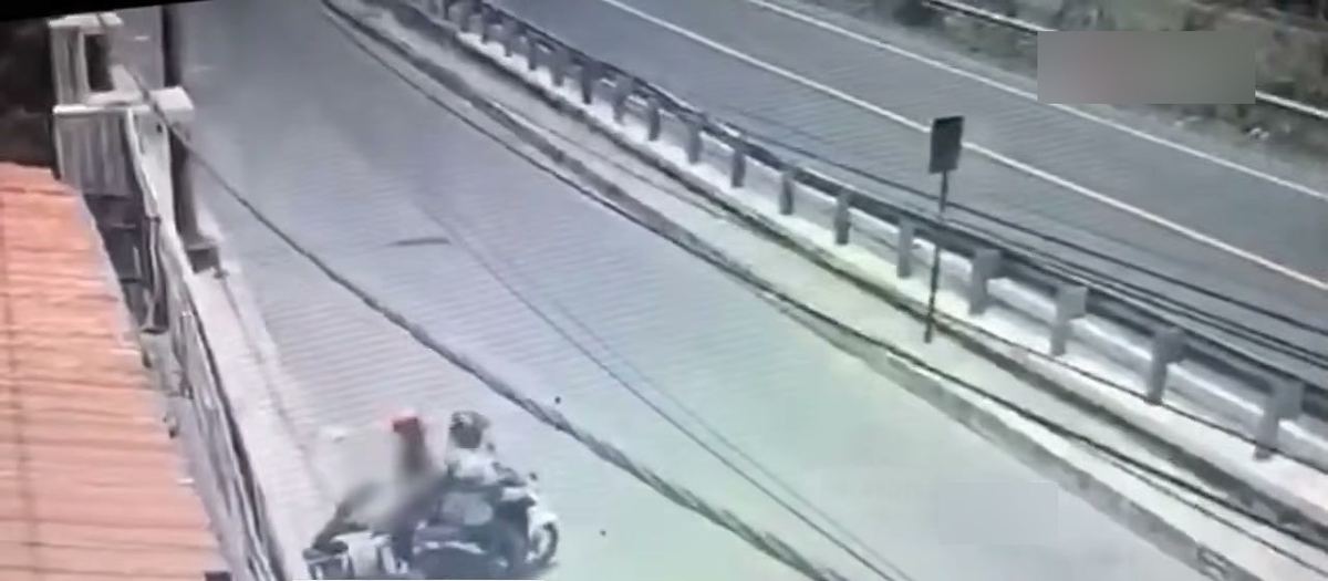 Bewaffneter Raubüberfall auf Lehrer in Cianjur: Motorrad Beat geraubt