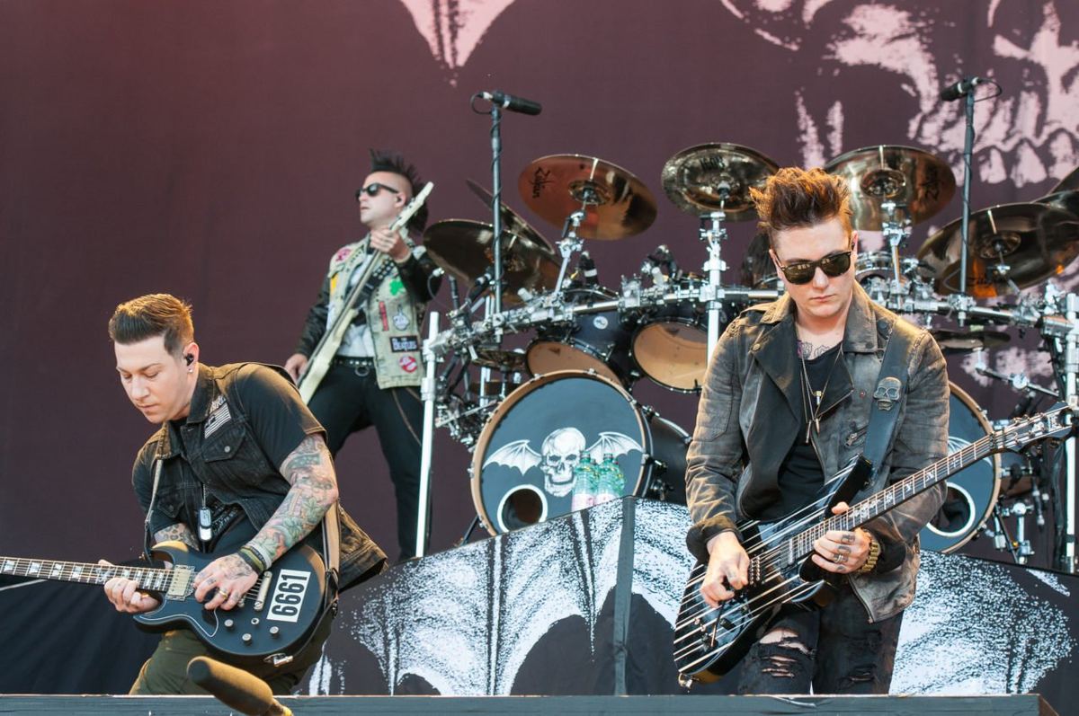 Avenged Sevenfold Guncang JIS: Panggung 12 Meter dan Efek Api