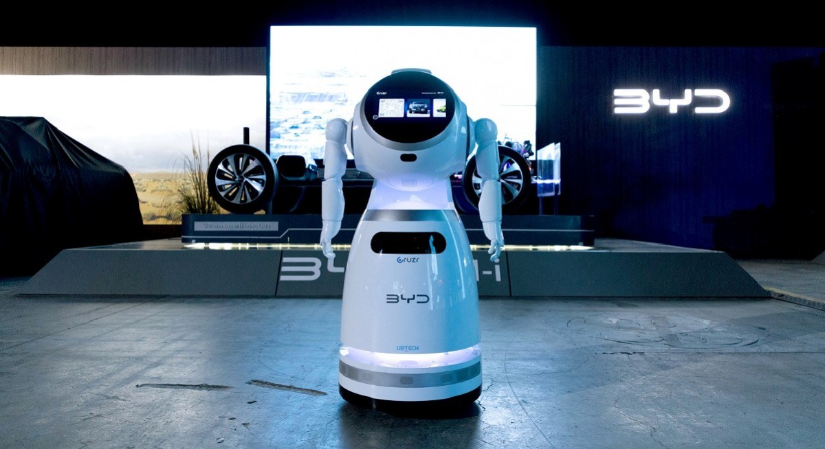 BYD Patenkan Robot Humanoid Pertama Xiao Di