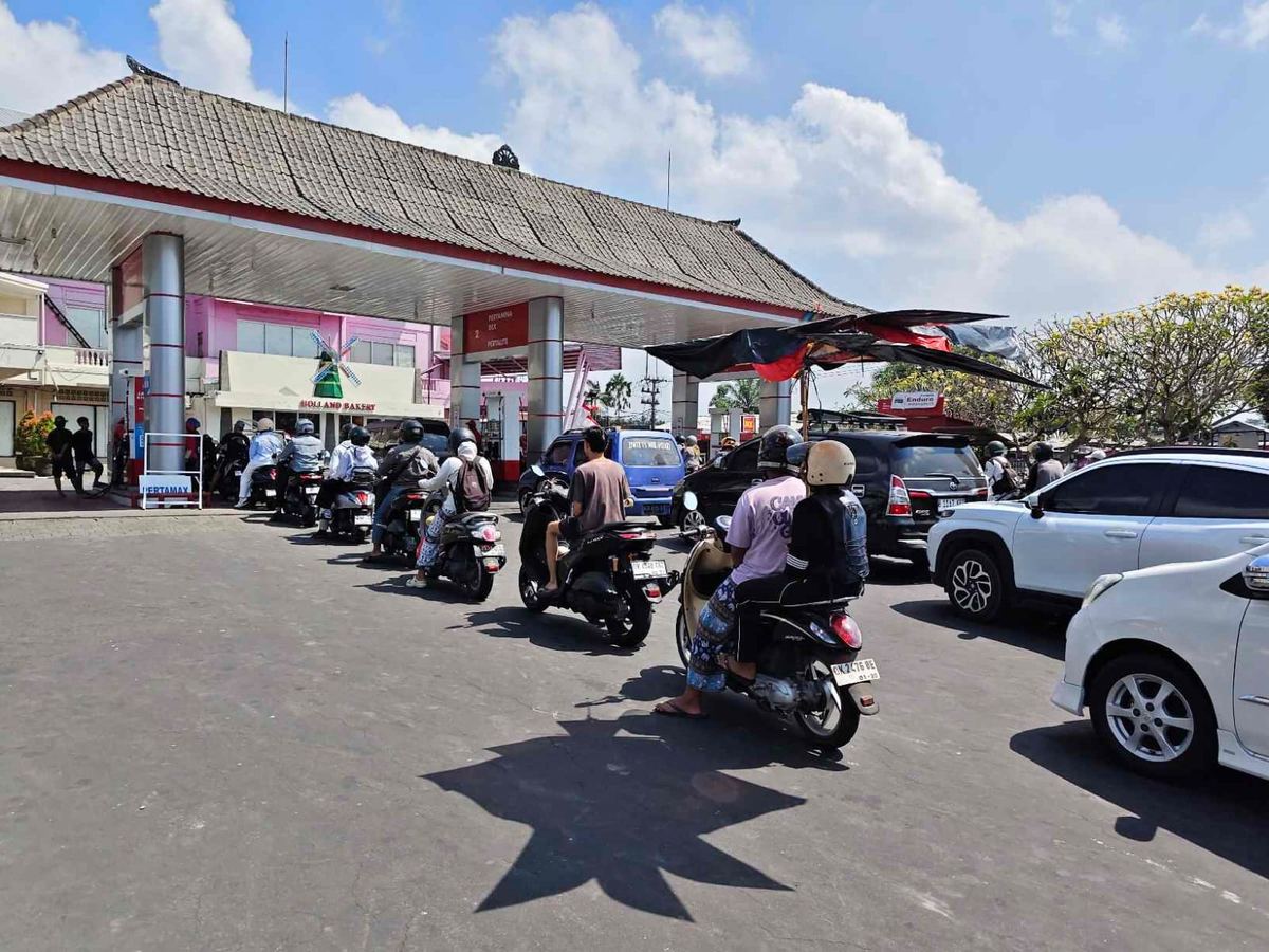 Gubernur Bali implementa WFH 3 dias para acelerar a distribuição de…