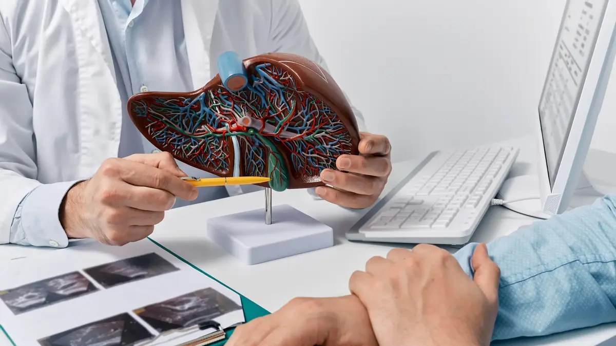 التهاب الكبد: تعرّف على الأعراض وطرق الوقاية