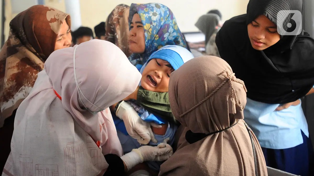 Kanker Serviks: Kenali Gejalanya dan Cegah dengan Vaksin HPV