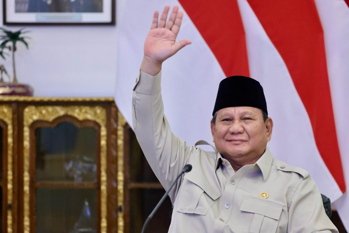 Hoje é o 75o aniversário de Prabowo, comemorando o Dia Nacional da…