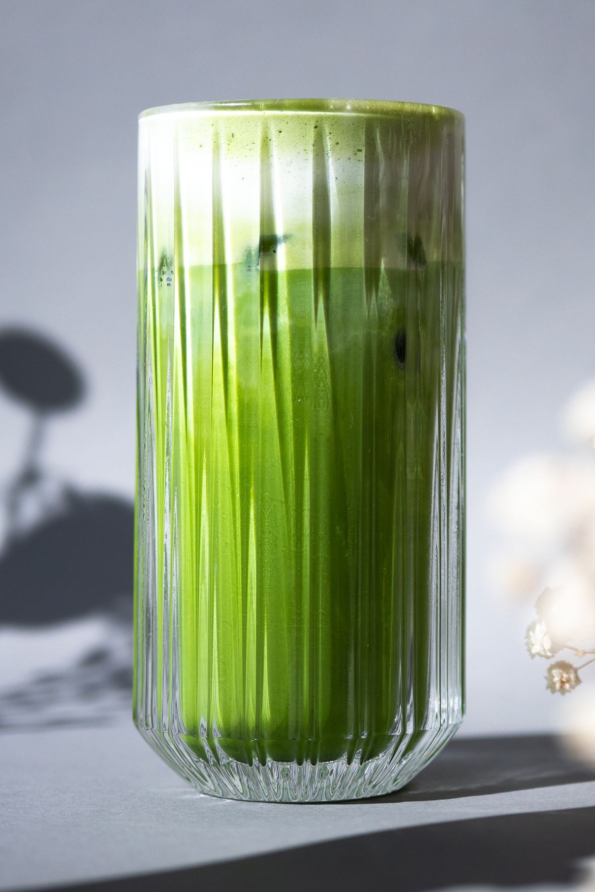 Recette de matcha latte tendance façon café, avec seulement 3…