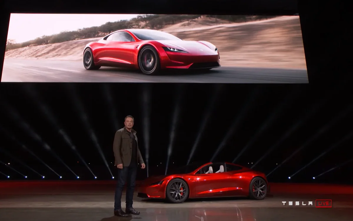 特斯拉发布搭载SpaceX推进器的新款Roadster