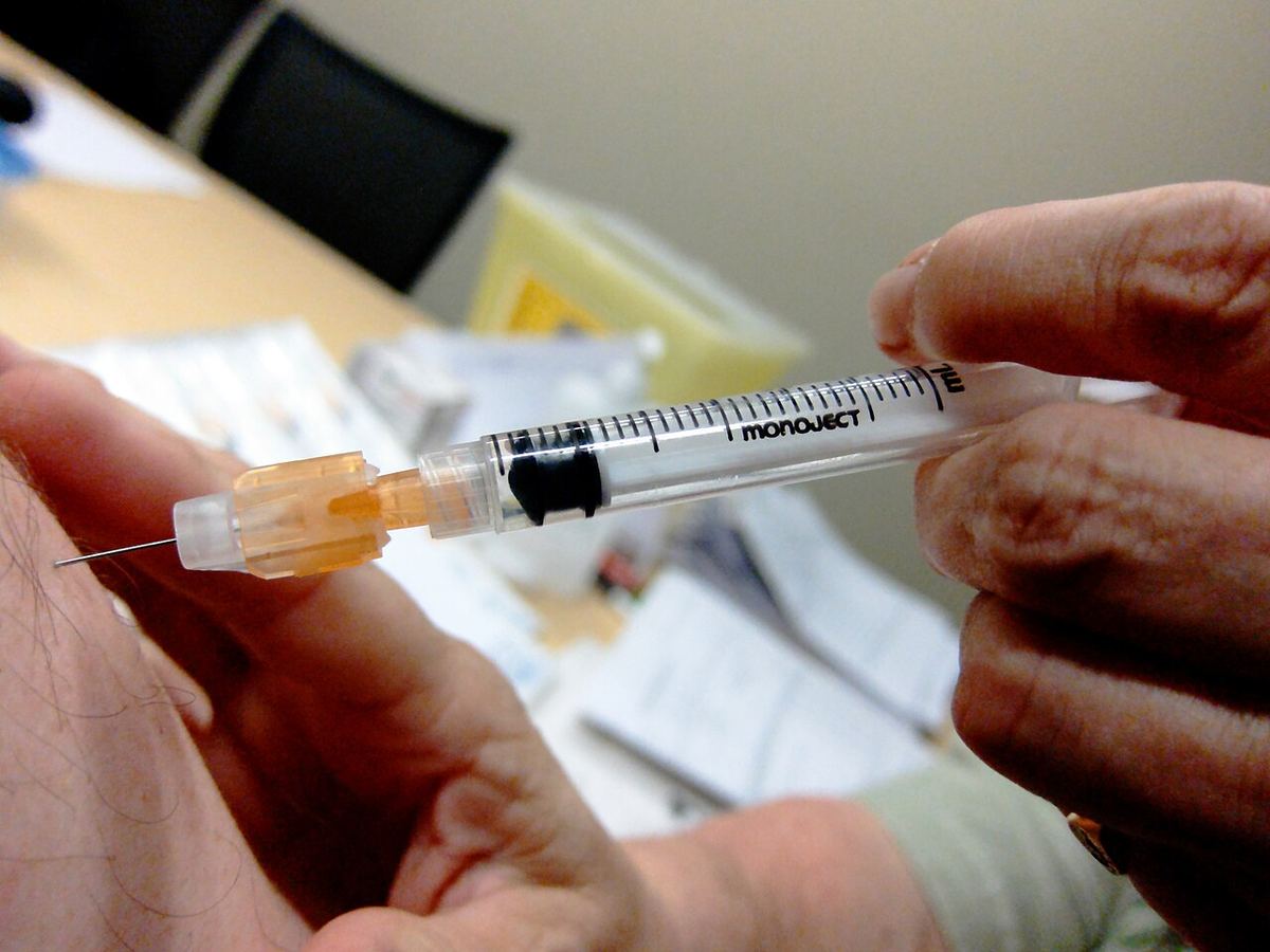 Vaksin Flu: Siapa Saja yang Perlu Mendapatkannya?